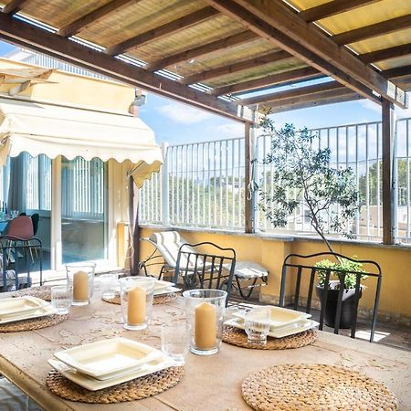 Luxury Penthouse In Trastevere โรม ภายนอก รูปภาพ
