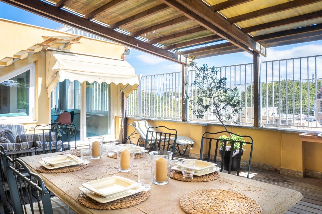 Luxury Penthouse In Trastevere โรม ภายนอก รูปภาพ